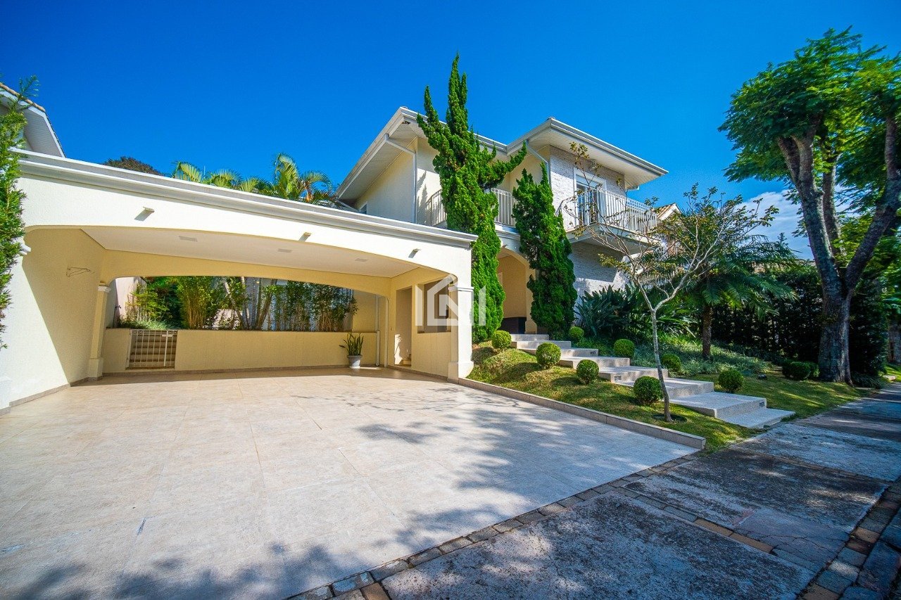 casa a venda no condominio orvalho granja viana- garagem