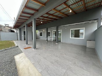 house em Rua Nackle Francisco, Centro - Balneário Piçarras - SC