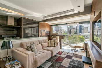 apartment em Avenida Luiz Manoel Gonzaga, Três Figueiras - Porto Alegre - RS