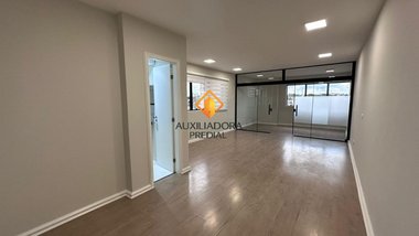 office em Avenida Cândido de Abreu, Centro Cívico - Curitiba - PR