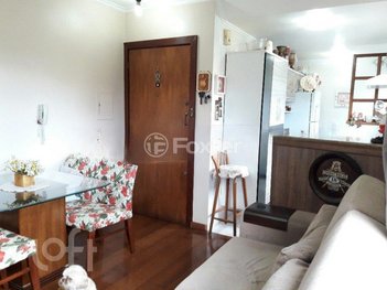 apartment em Rua Jataí, Cristal - Porto Alegre - RS
