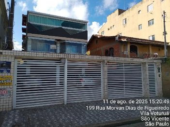 house em Rua Morvan Dias de Figueiredo, Vila Voturua - São Vicente - SP