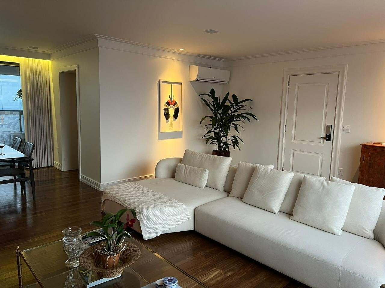 WhatsApp_Image_2024-11-28_at_04.53