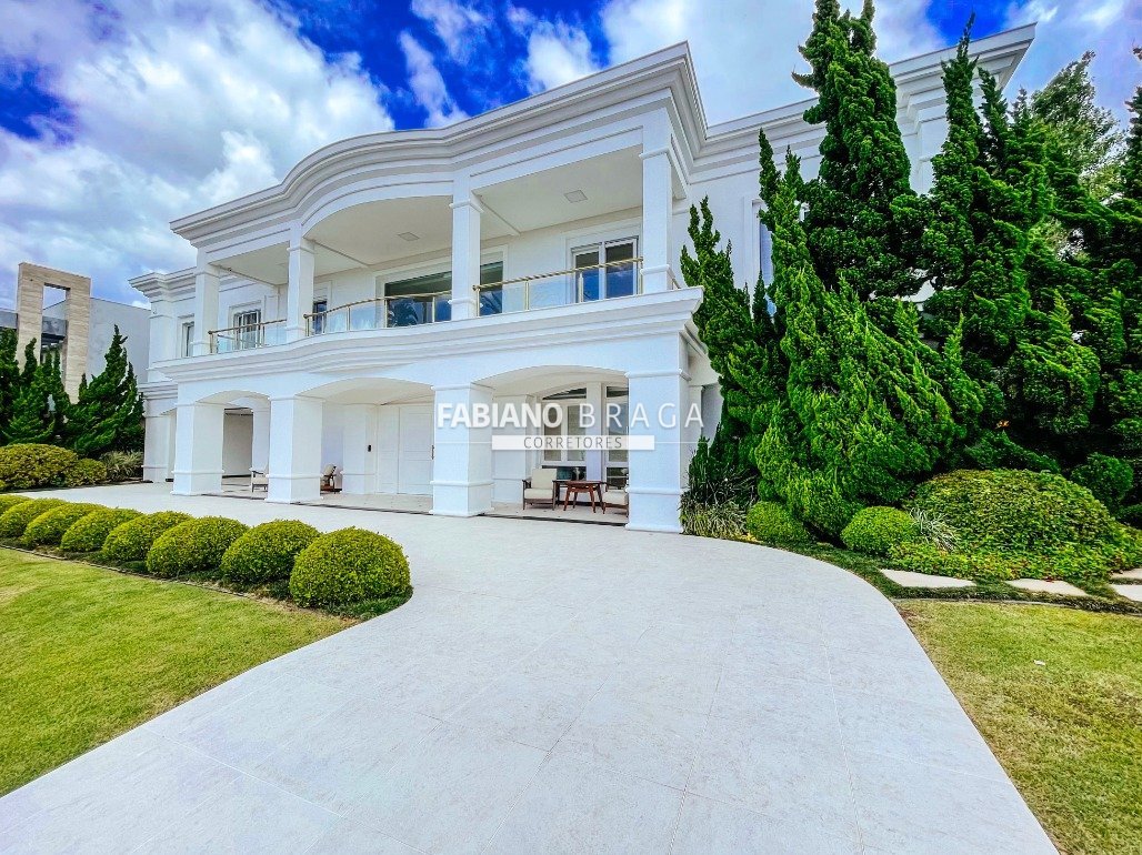 WhatsApp Image 2025-10-17 at 17.48