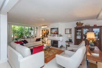 house em Joao Caetano, Três Figueiras - Porto Alegre - RS