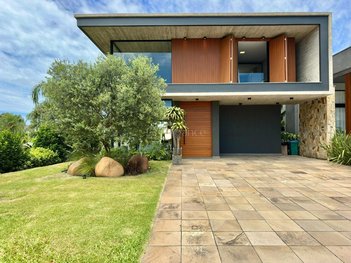 house em Rua Rio Divisa, Centro - Xangri-Lá - RS