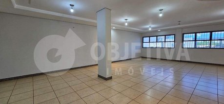 office em Avenida João Naves de Ávila, Saraiva - Uberlândia - MG