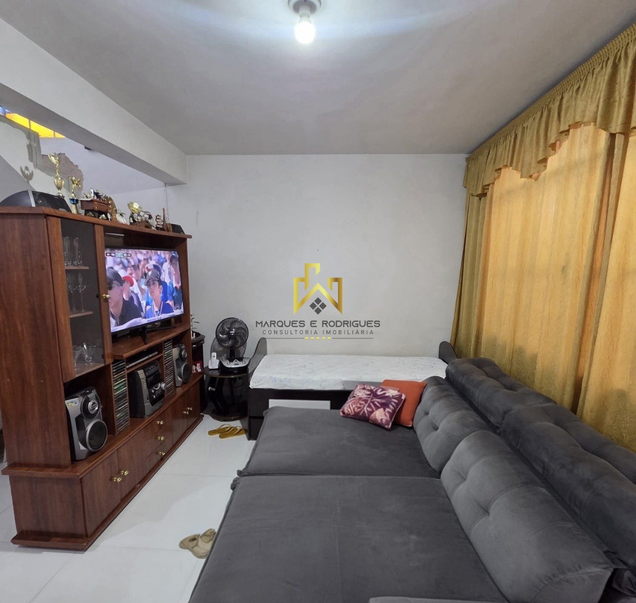 Casa com 2 quartos — Jardim Leblon, Belo Horizonte