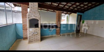 house em Rua João Limírio dos Anjos, Segismundo Pereira - Uberlândia - MG