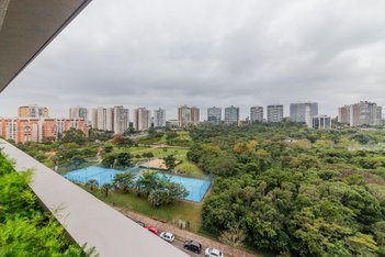 apartment em Rua Isidoro Tressi, Jardim Botânico - Porto Alegre - RS