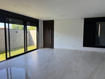 house em Rua Conde dos Arcos, Lindóia - Curitiba - PR