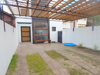 house em Rua Cidade de Santarém, Laranjal - Pelotas - RS
