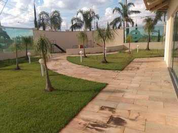 land_lot em Rua Professora Maria Célia Cence, Shopping Park - Uberlândia - MG