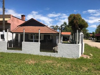 house em Avenida Osvaldo Cruz, Cassino - Rio Grande - RS