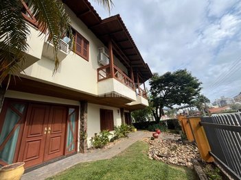 house em Rua dos Bambus, Itacorubi - Florianópolis - SC