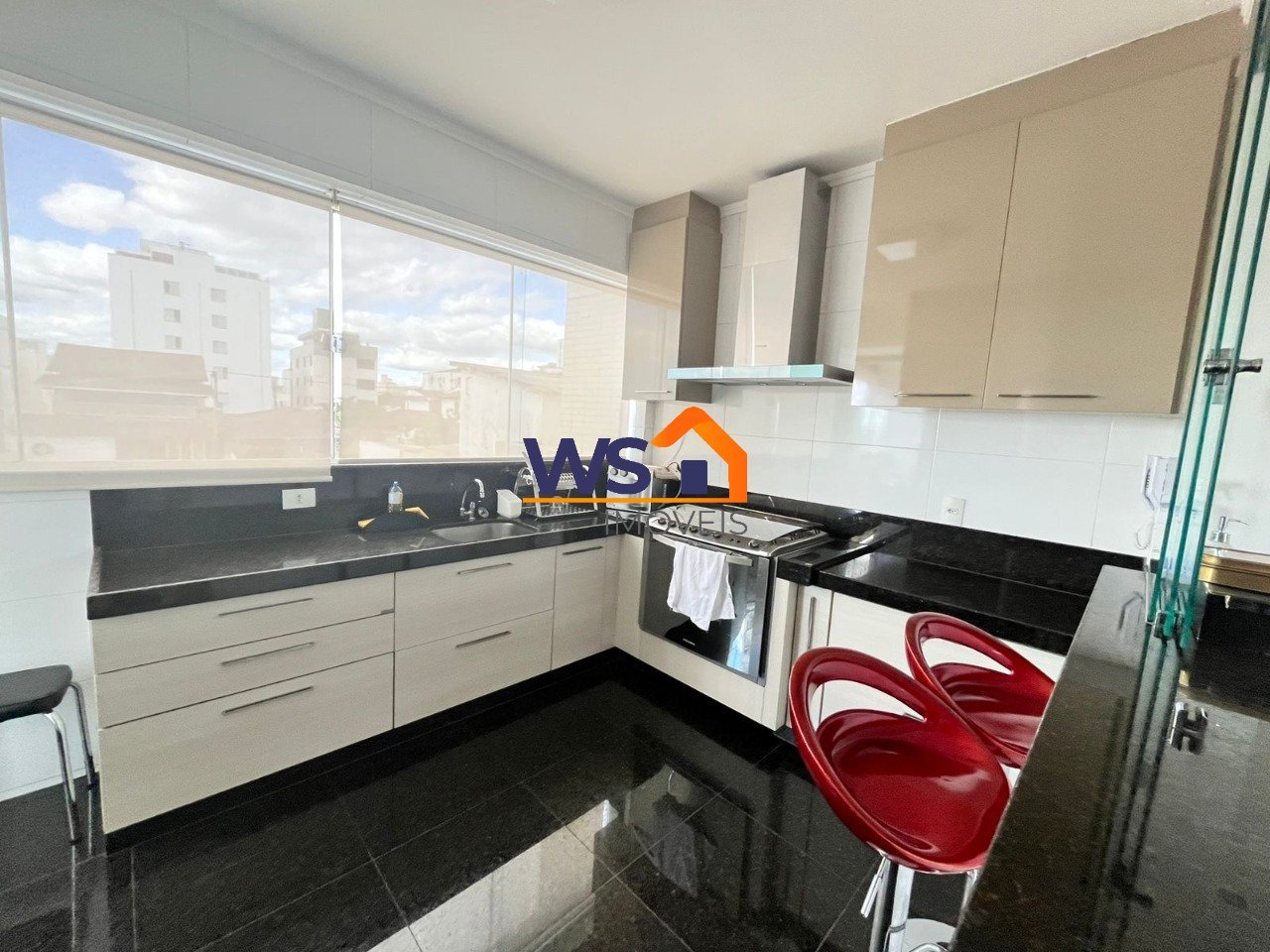 Apartamento com 3 quartos — Alto Barroca, Belo Horizonte
