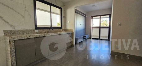 apartment em Avenida Salomão Abrahão, Segismundo Pereira - Uberlândia - MG
