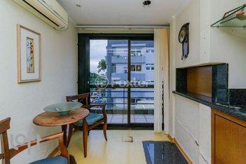 apartment em Avenida Teixeira Mendes, Chácara das Pedras - Porto Alegre - RS