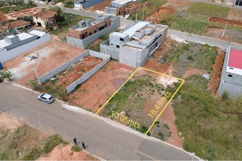 land_lot em Rua Antonio Momenté, Parque Petrópollis - Várzea Paulista - SP