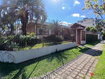 house em Avenida Silva Jardim, Água Verde - Curitiba - PR
