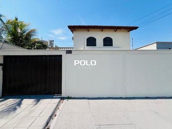 house em Rua C 179, Nova Suiça - Goiânia - GO