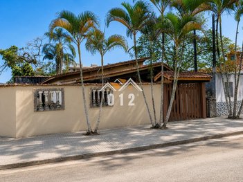 house em Avenida Madame Curie, Perequê Açu - Ubatuba - SP