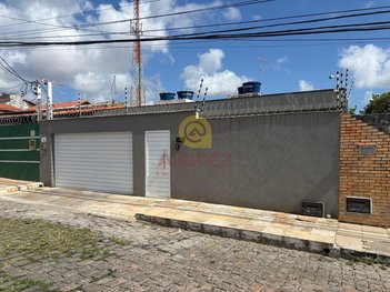house em Rua Henrique de Araújo Góes, Lagoa Nova - Natal - RN