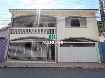 house em Rua Coronel José Inácio, Centro - Pouso Alegre - MG
