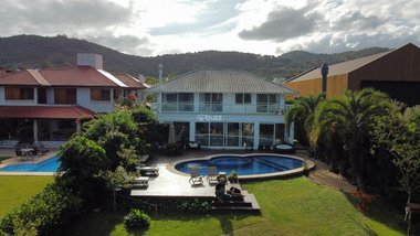 house em Avenida do Ipê-Amarelo, Lagoa da Conceição - Florianópolis - SC