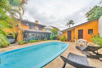 house em Adão Pinheiro da Silva, Ipanema - Porto Alegre - RS
