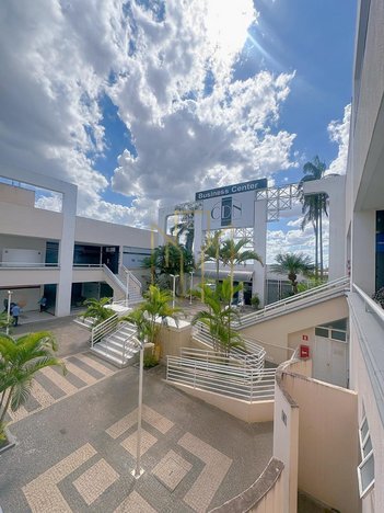 office em Avenida Doutor Jaime Ribeiro da Luz, Santa Mônica - Uberlândia - MG