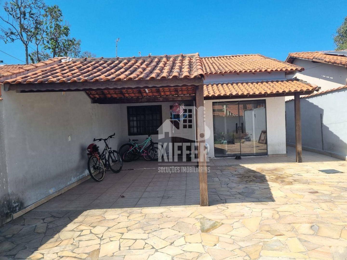 Casa com piscina em Itaipuaçu perto da praia.