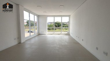 commercial_property em Rodovia Gastão Dal Farra, Jardim Aeroporto - Botucatu - SP