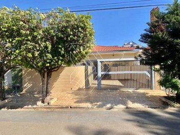 house em Rua Delphina Lopes de Mello, Jardim Parati - Marília - SP