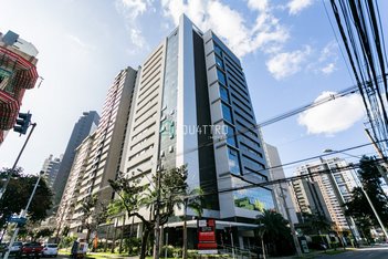 apartment em Avenida Silva Jardim, Água Verde - Curitiba - PR