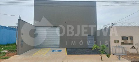 industrial em Avenida Santos Reis, Morumbi - Uberlândia - MG