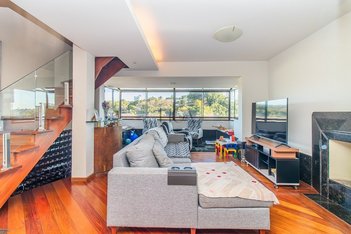 apartment em Barão do Guaíba, Menino Deus - Porto Alegre - RS