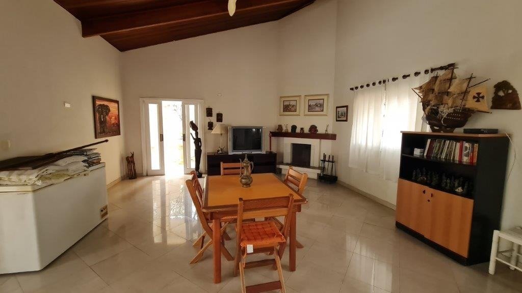 18030fdd-1e7c-49e8-b81c-2894855cf61e