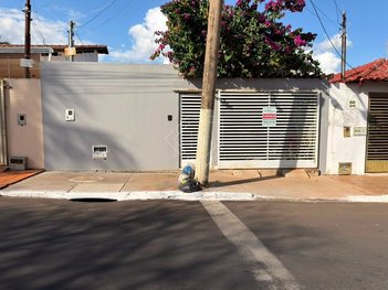 house em Rua Quatorze, Centro - Mineiros - GO