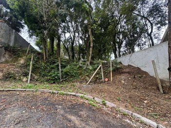 land_lot em Rua Vespertino Ferreira Pimpão, Barreirinha - Curitiba - PR