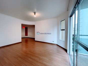 apartment em Rua Doutor Alceu de Campos Rodrigues, Vila Nova Conceição - São Paulo - SP
