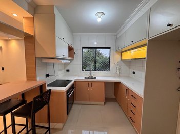 residential_building em Rua Santa Rita, Cidade Jardim - São José dos Pinhais - PR