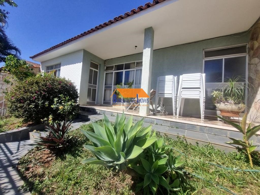 Casa com 4 quartos — Santa Amélia, Belo Horizonte