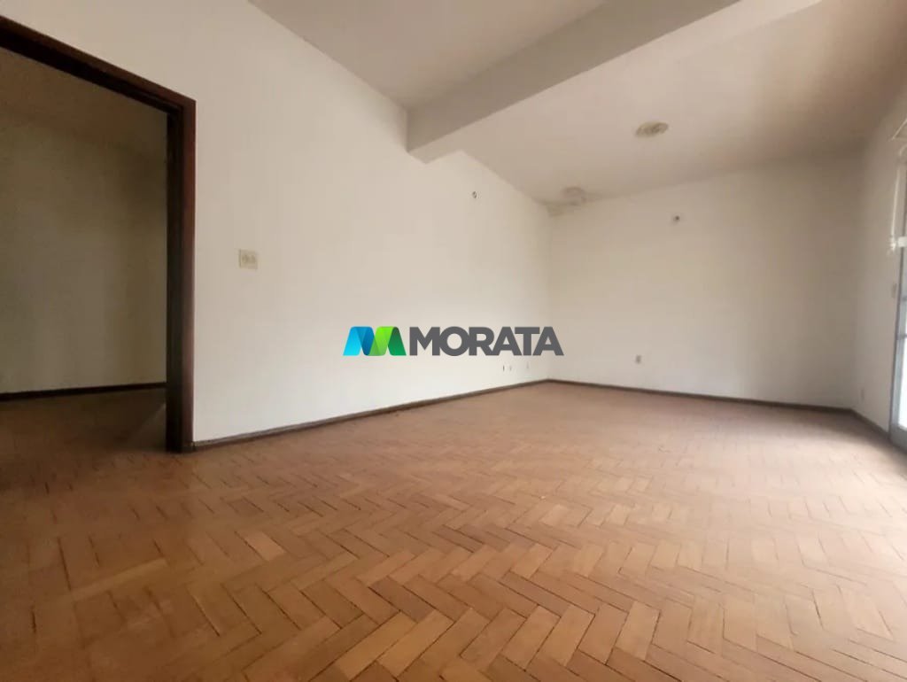 Casa com 3 quartos — Caiçaras, Belo Horizonte