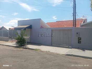 house em Rua Antônio Pacheco Franco, Conjunto Cafezal 1 - Londrina - PR