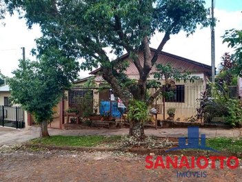 house em Rua Treze de Maio, Glória - Santa Rosa - RS