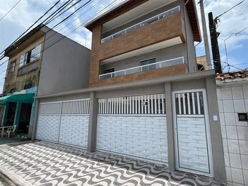 house em Rua Geraldina Hatz Roder, Maracanã - Praia Grande - SP