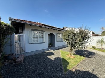 house em Rua Ismael Carlos Correia, Saguaçu - Joinville - SC