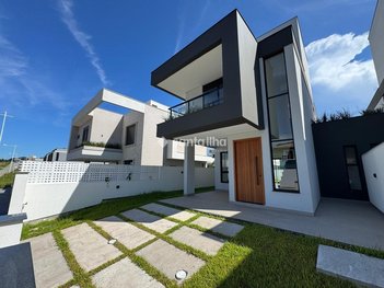 house em Rodovia Doutor Antônio Luiz Moura Gonzaga, Rio Tavares - Florianópolis - SC