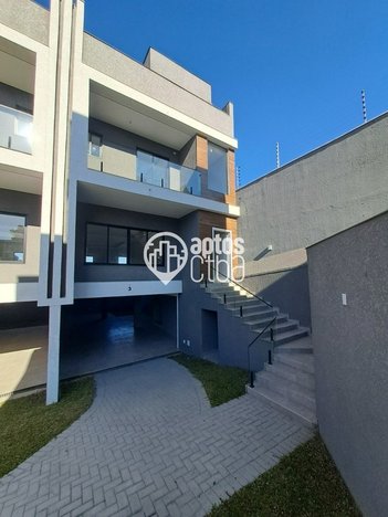house em Rua Brasílio Bacellar Filho, Tingui - Curitiba - PR